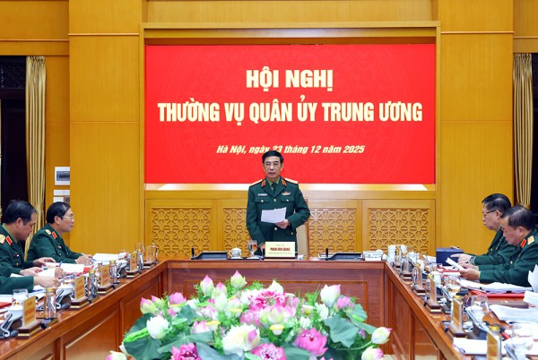 Đại tướng Phan Văn Giang chủ trì hội nghị Thường vụ Quân ủy Trung ương